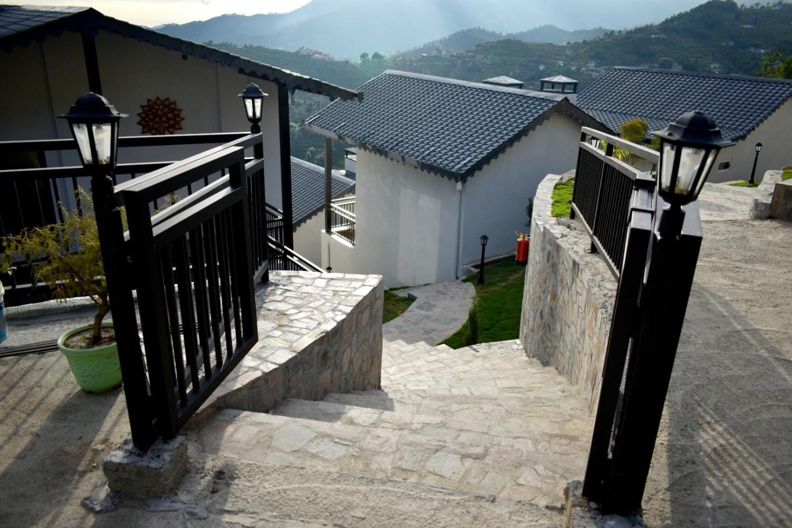 Rega Manivedya The Jungle Trail Resort Mukteshwar Extérieur photo