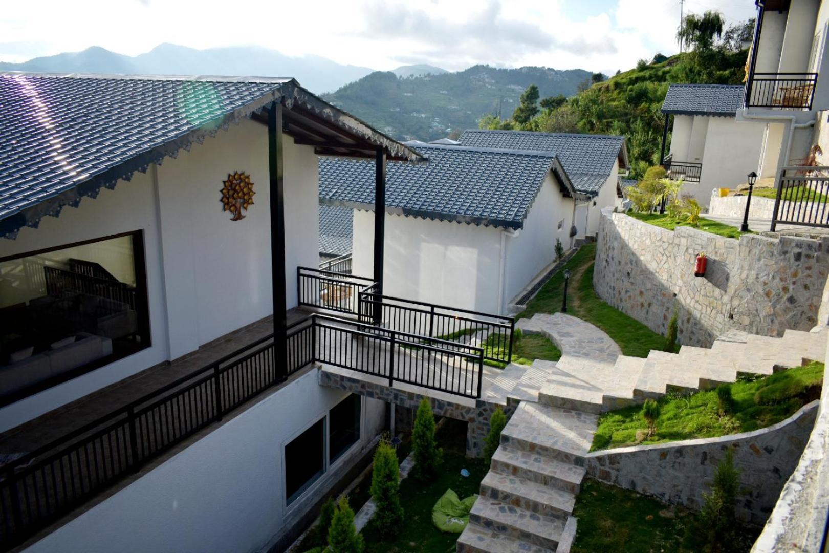 Rega Manivedya The Jungle Trail Resort Mukteshwar Extérieur photo